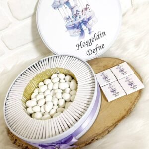 80 Adet+200 Gr Drajeli Lila Atlı Karınca Temalı İsme Özel Hoşgeldin Kız Bebek Hediyelik Çikolata