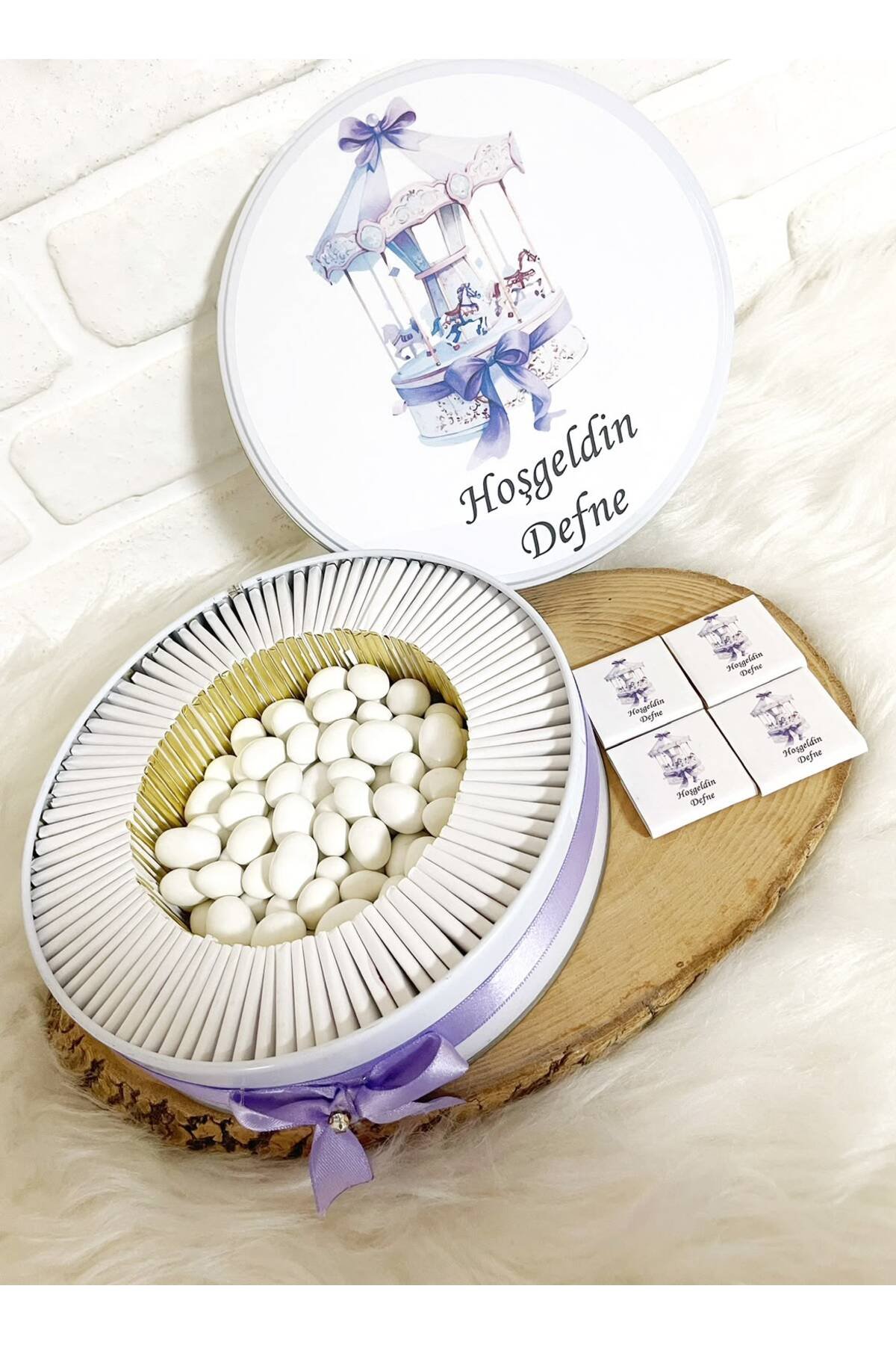 50 Adet+200 Gr Drajeli Lila Atlı Karınca Temalı İsme Özel Hoşgeldin Kız Bebek Hediyelik Çikolata