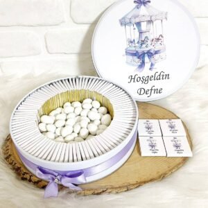 100 Adet+200 Gr Drajeli Lila Atlı Karınca Temalı İsme Özel Hoşgeldin Kız Bebek Hediyelik Çikolata