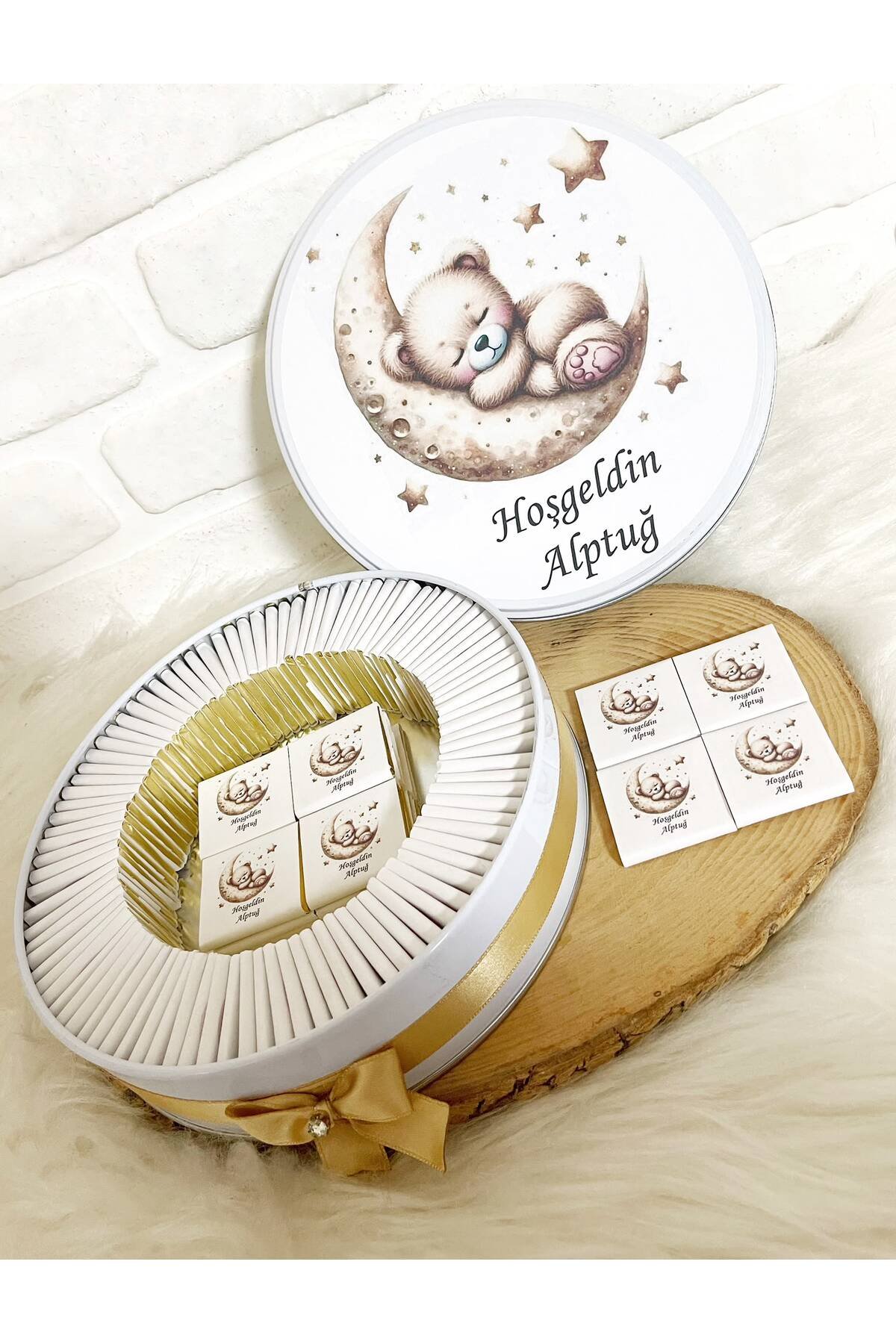 100 Adet+200 Gr Drajeli Gold Ayda Uyuyan Ayıcık Temalı İsme Özel Hoşgeldin Erkek Bebek Hediyelik Çikolata