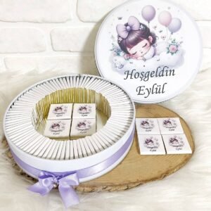 80 Adet Lila Bulutta Kız Bebek Temalı İsme Özel Hoşgeldin-Mevlüt Kız Bebek Hediyelik Çikolata