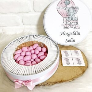 80 Adet+200 Gr Drajeli Pembe Filli Uçan Balon Temalı İsme Özel Hoşgeldin Kız Bebek Hediyelik Çikolata