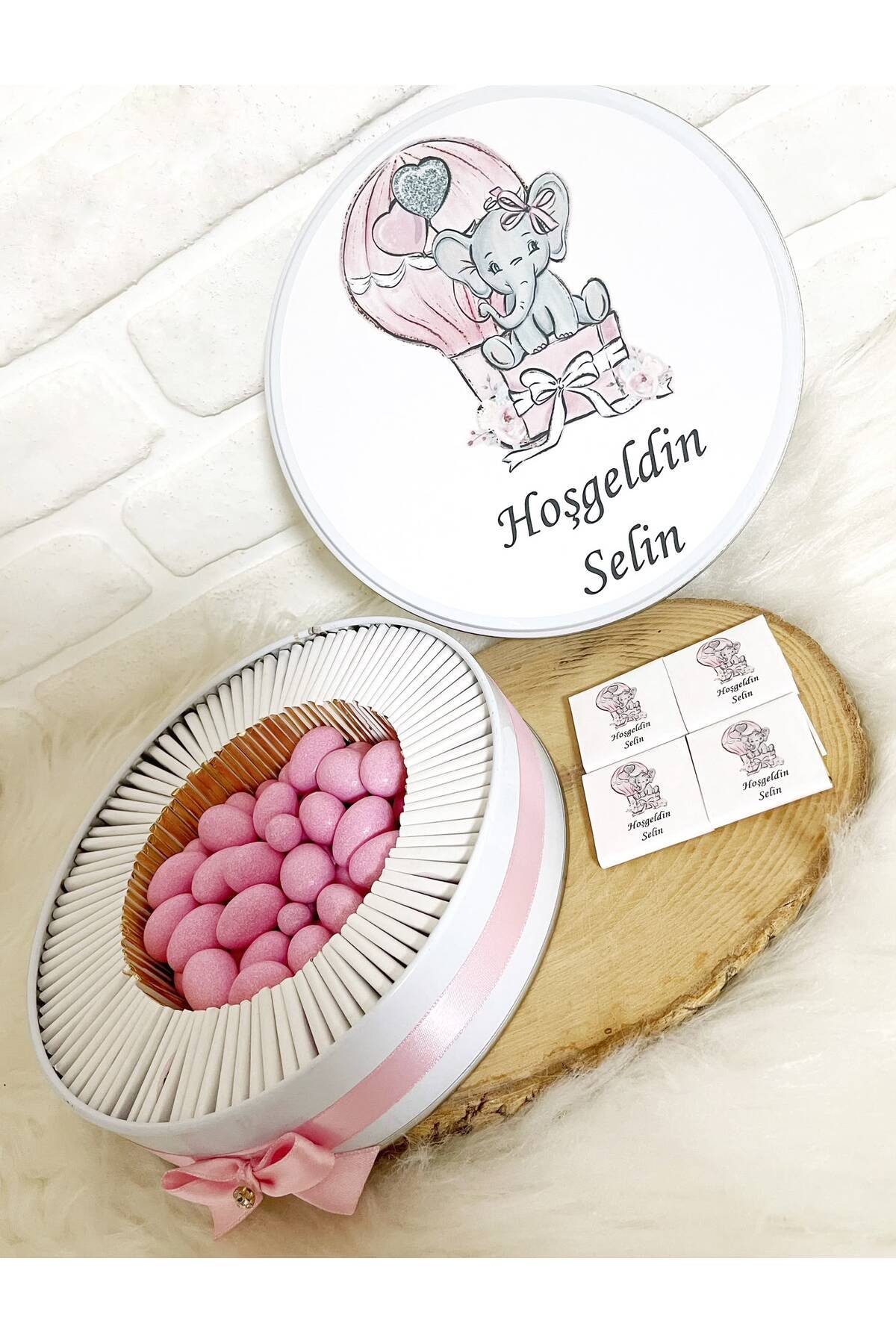 100 Adet+200 Gr Drajeli Pembe Filli Uçan Balon Temalı İsme Özel Hoşgeldin Kız Bebek Hediyelik Çikolata - Görsel 2