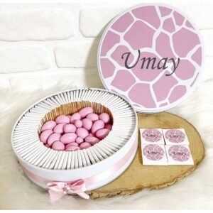 80 Adet+200 Gr Drajeli Pembe Dalmaçya Desenli İsme Özel Hoşgeldin Kız Bebek Hediyelik Çikolata
