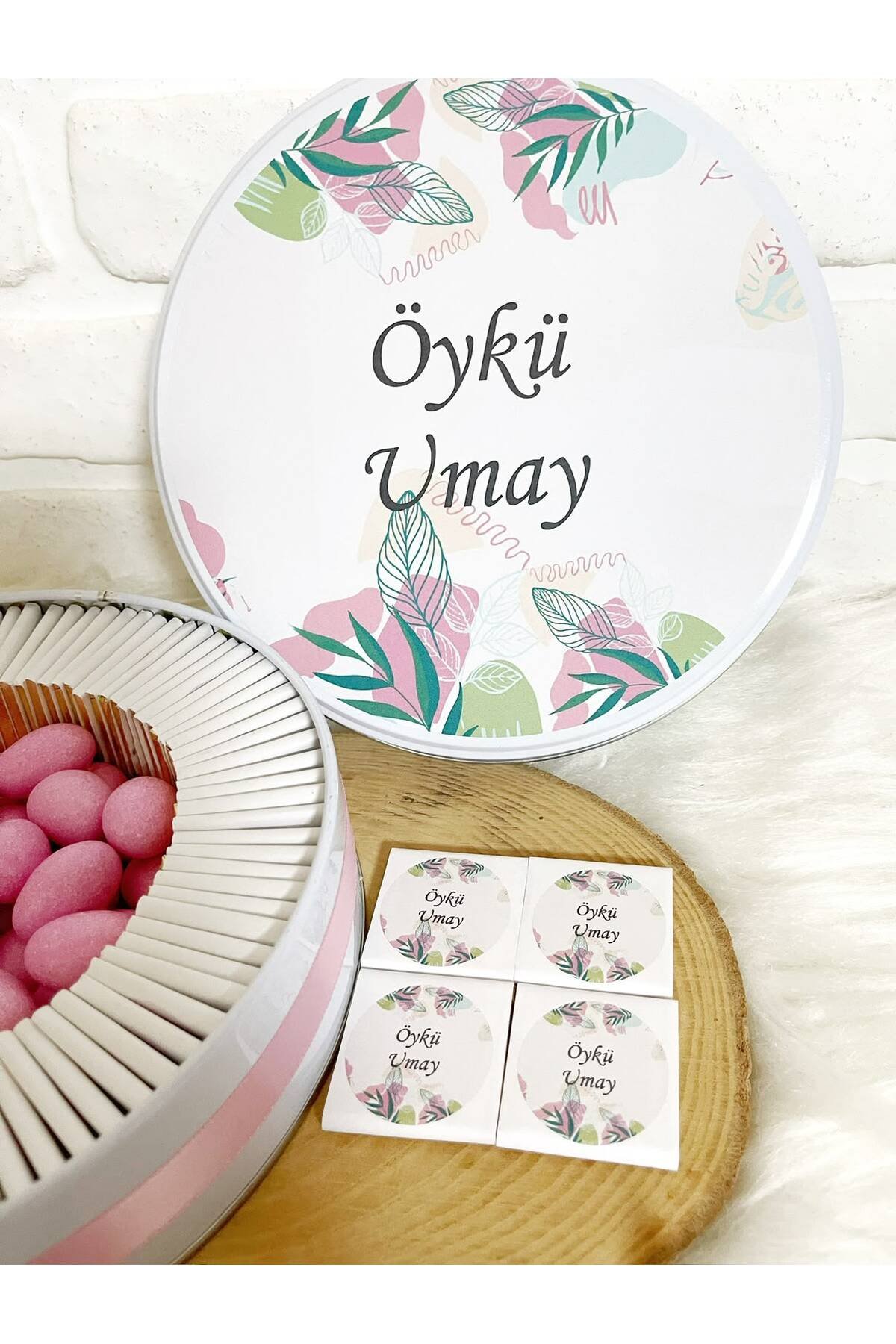 80 Adet+200 Gr Drajeli Pembe Yeşil Yapraklı İsme Özel Hoşgeldin Kız Bebek Hediyelik Çikolata - Görsel 3