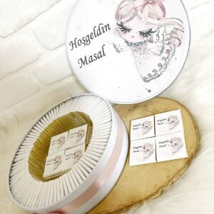 80 Adet Süslü Kız Temalı İsme Özel Hoşgeldin Kız Bebek Hediyelik Çikolata