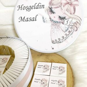 100 Adet Süslü Kız Temalı İsme Özel Hoşgeldin Kız Bebek Hediyelik Çikolata