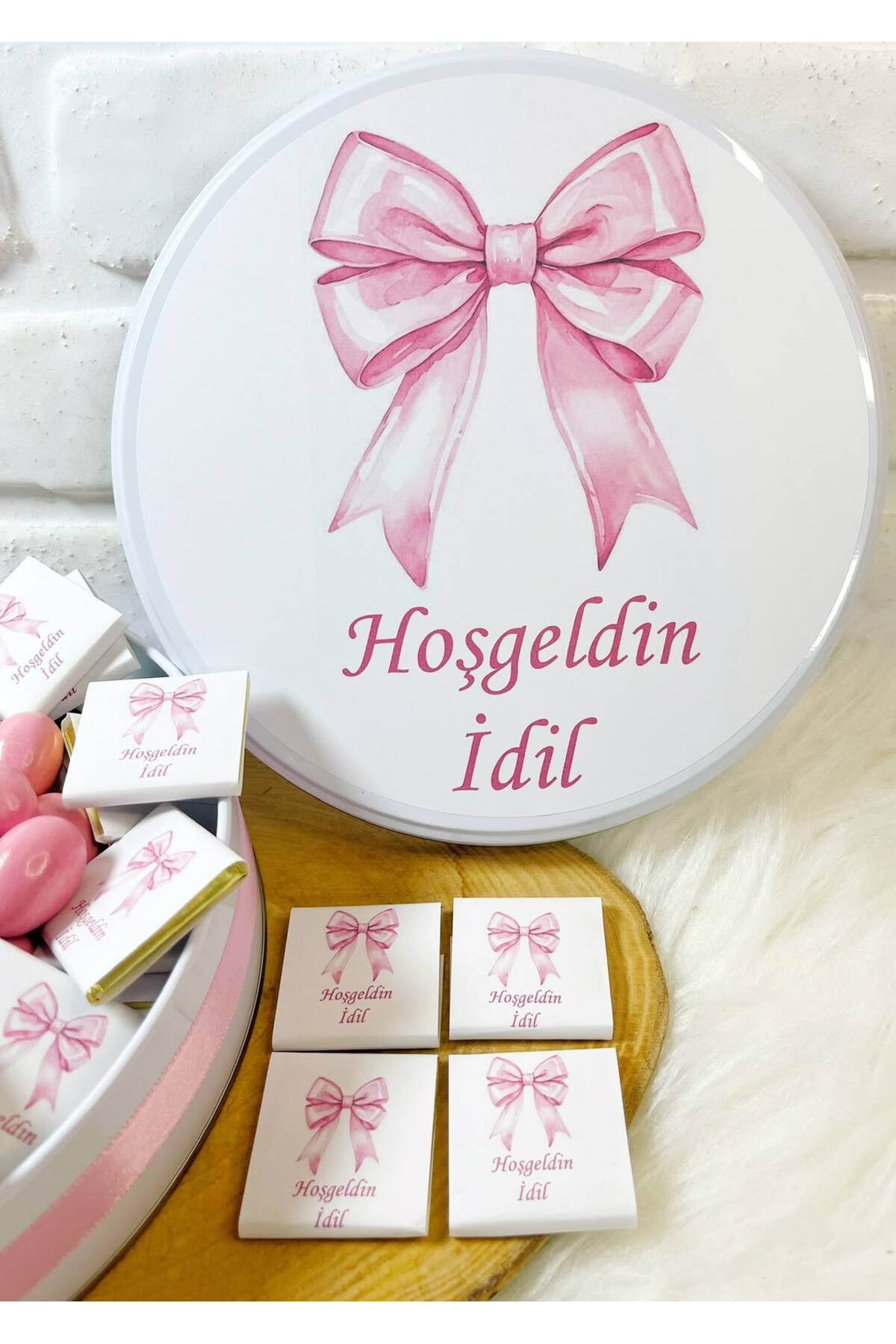 80 Adet+200 Gr Drajeli Pembe Kurdeleli Model 1 İsme Özel Hoşgeldin Kız Bebek Hediyelik Çikolata - Görsel 3