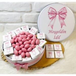 50 Adet+200 Gr Drajeli Pembe Kurdeleli Model 1 İsme Özel Hoşgeldin Kız Bebek Hediyelik Çikolata
