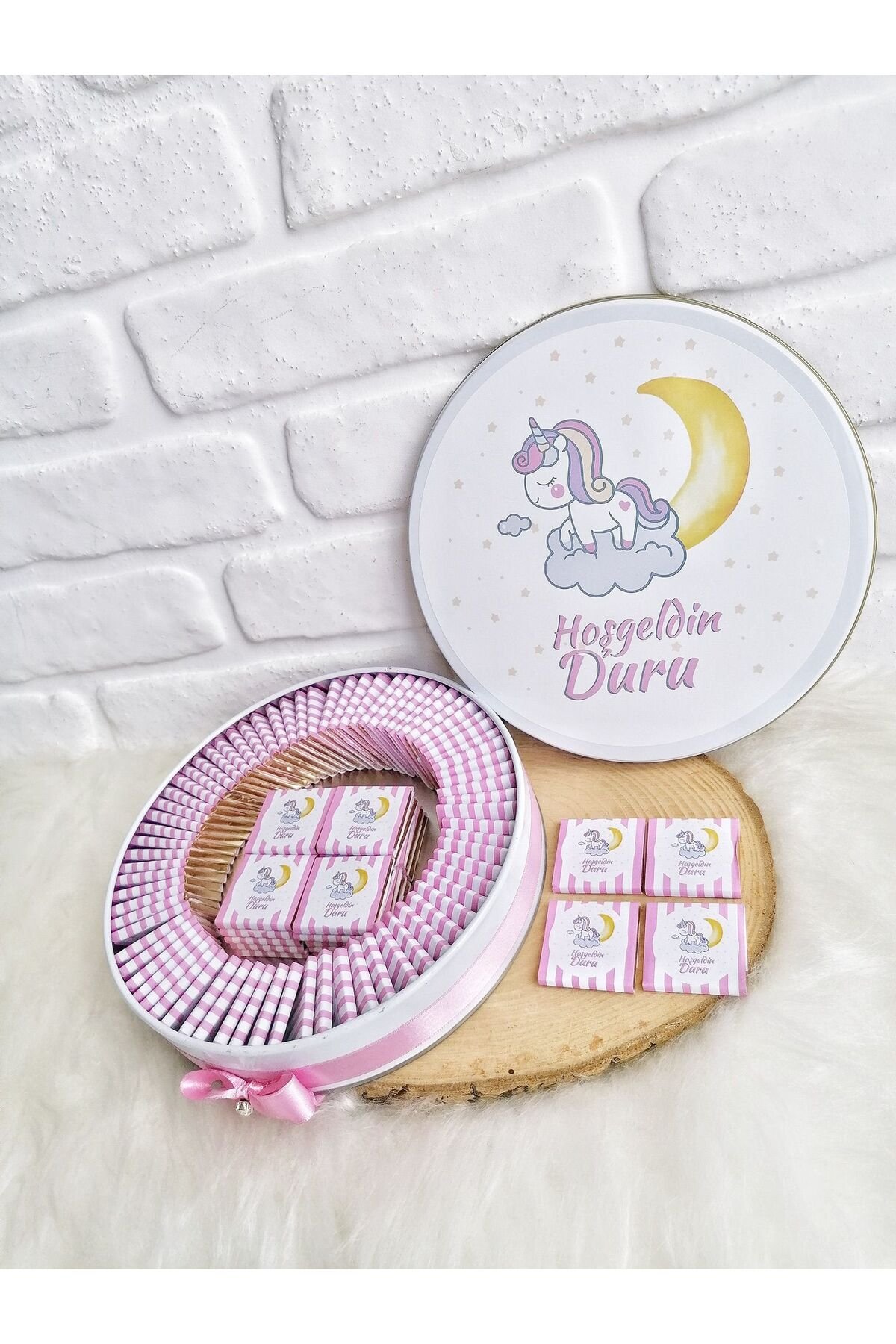80 Adet Unicorn Temalı İsme Özel Hoşgeldin Kız Bebek Hediyelik Çikolata