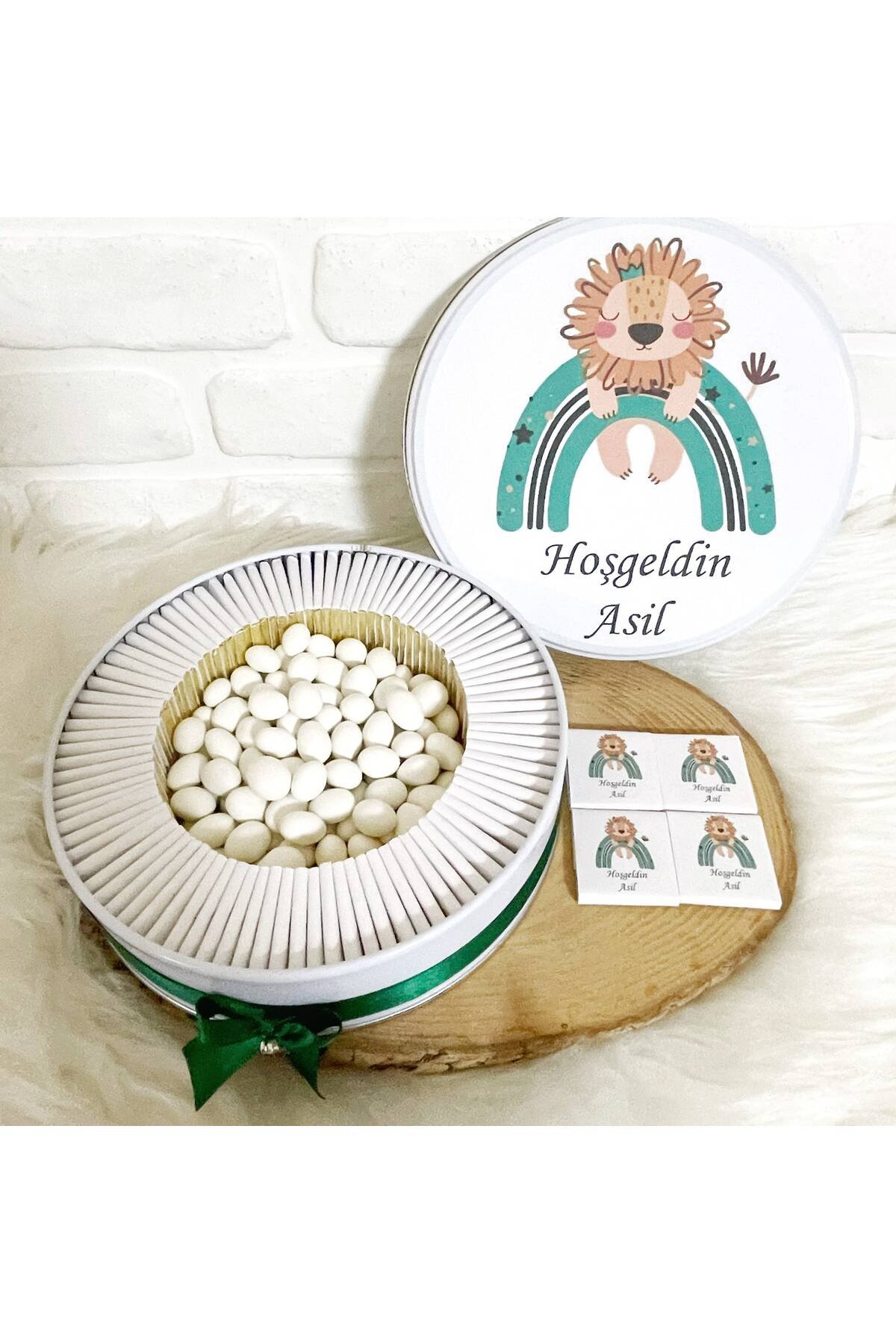 80 Adet + 200 Gr Drajeli Gökkuşağında Aslancık Temalı İsme Özel Hoşgeldin Erkek Bebek Hediyelik Çikolata - Görsel 4