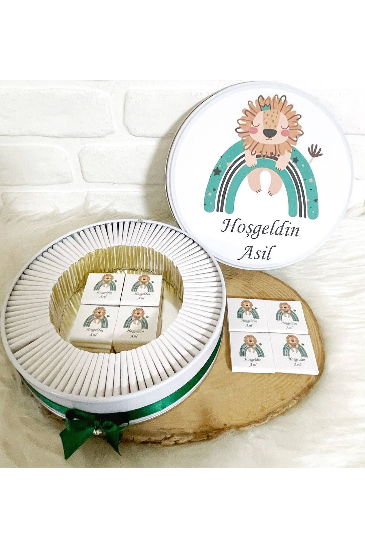 50 Adet Gökkuşağında Aslancık Temalı İsme Özel Hoşgeldin Erkek Bebek Hediyelik Çikolata - Görsel 2
