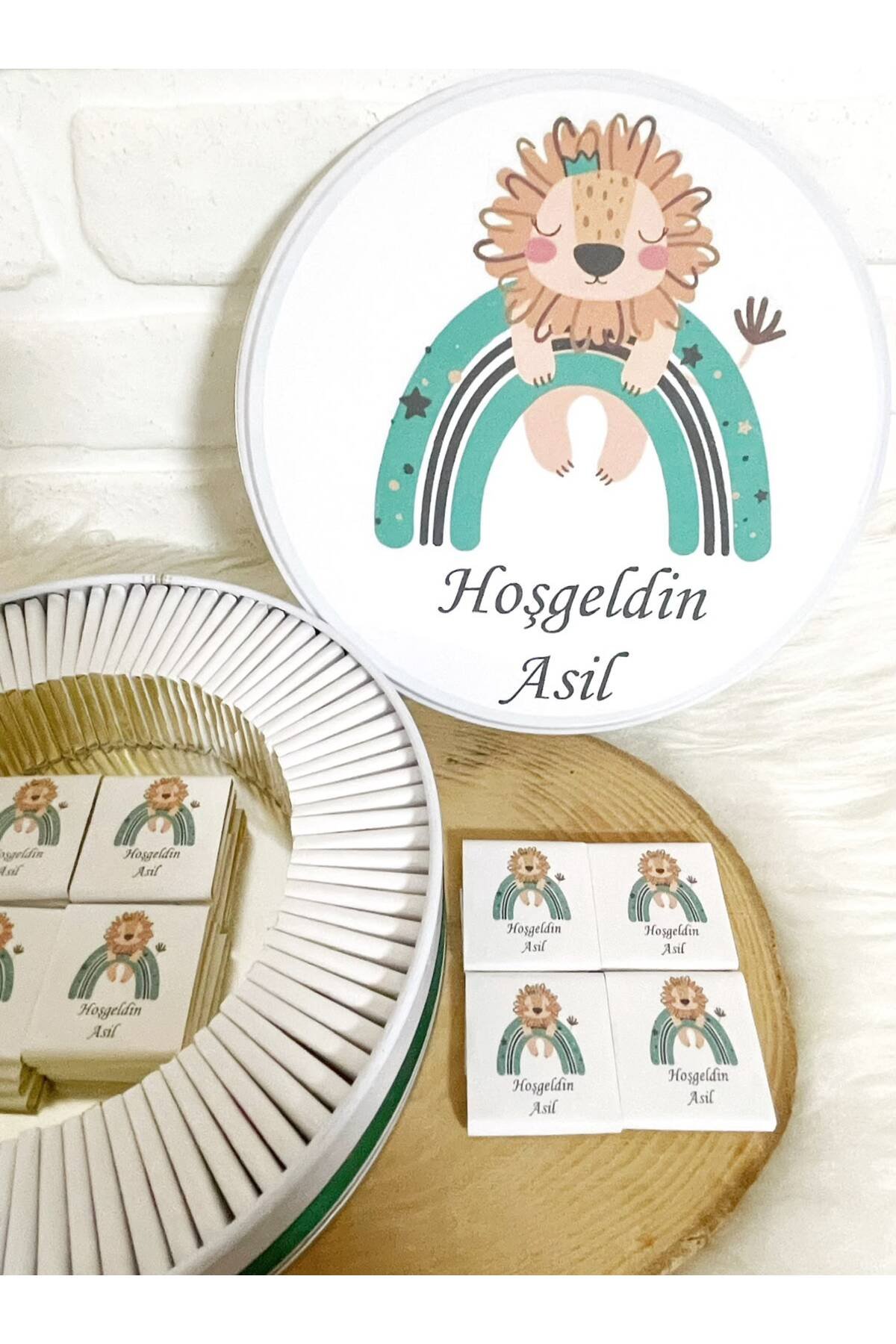 50 Adet Gökkuşağında Aslancık Temalı İsme Özel Hoşgeldin Erkek Bebek Hediyelik Çikolata - Görsel 3