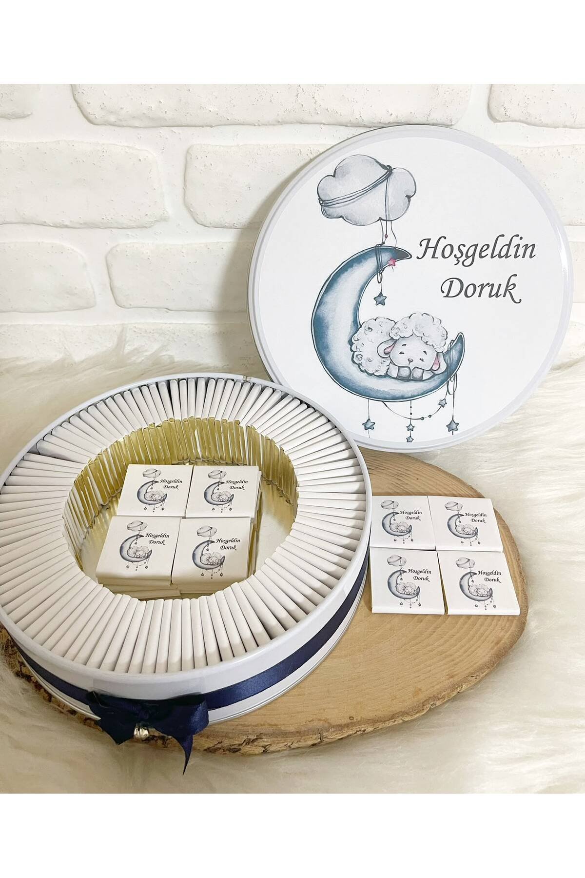 100 Adet Ayda Uyuyan Kuzucuk Temalı İsme Özel Hoşgeldin Erkek Bebek Hediyelik Çikolata - Görsel 2