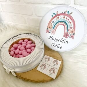 80 Adet+200 Gr Drajeli Çiçekli Gökkuşağı Konsept İsme Özel Hoşgeldin Kız Bebek Hediyelik Çikolata