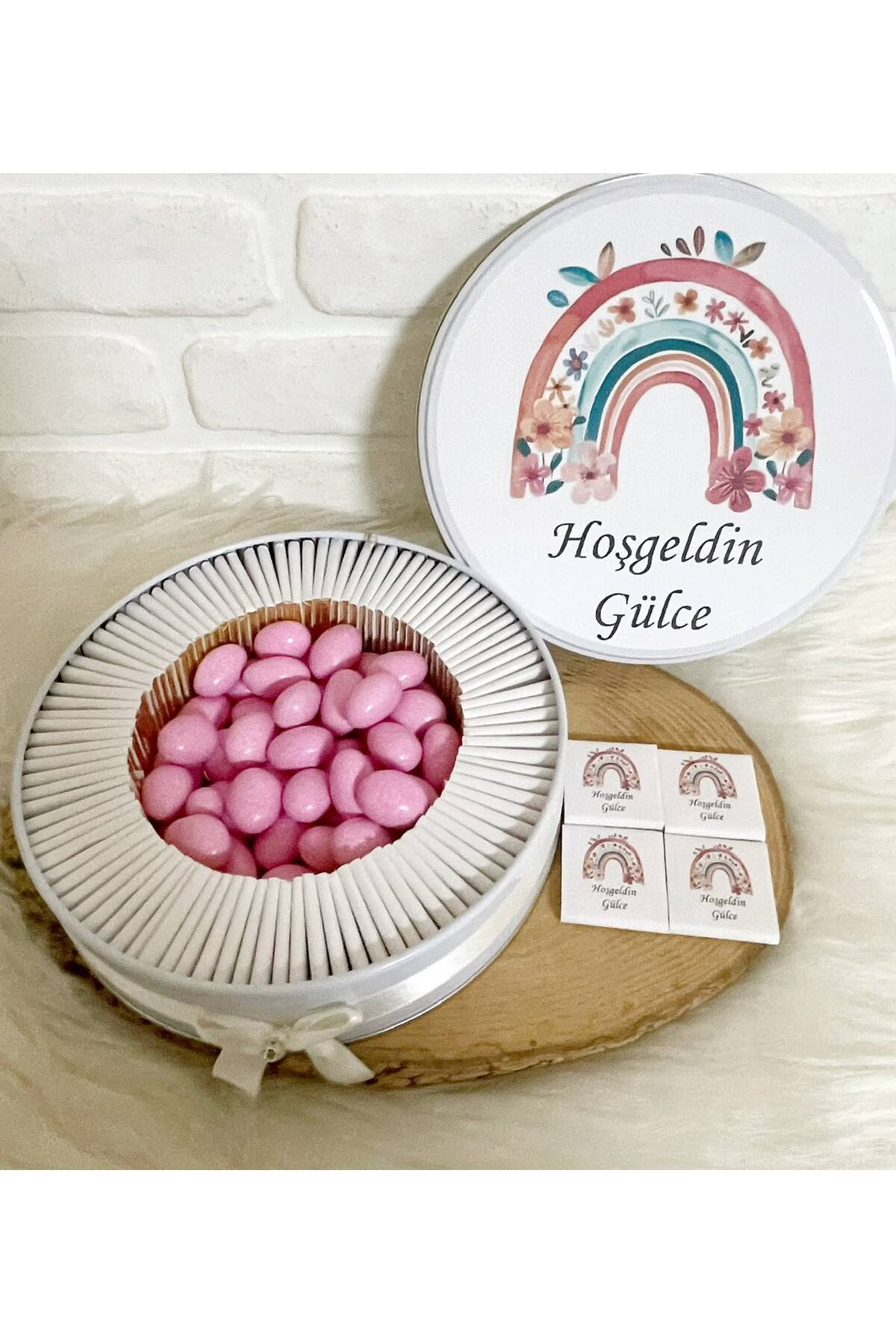 80 Adet+200 Gr Drajeli Çiçekli Gökkuşağı Konsept İsme Özel Hoşgeldin Kız Bebek Hediyelik Çikolata - Görsel 2