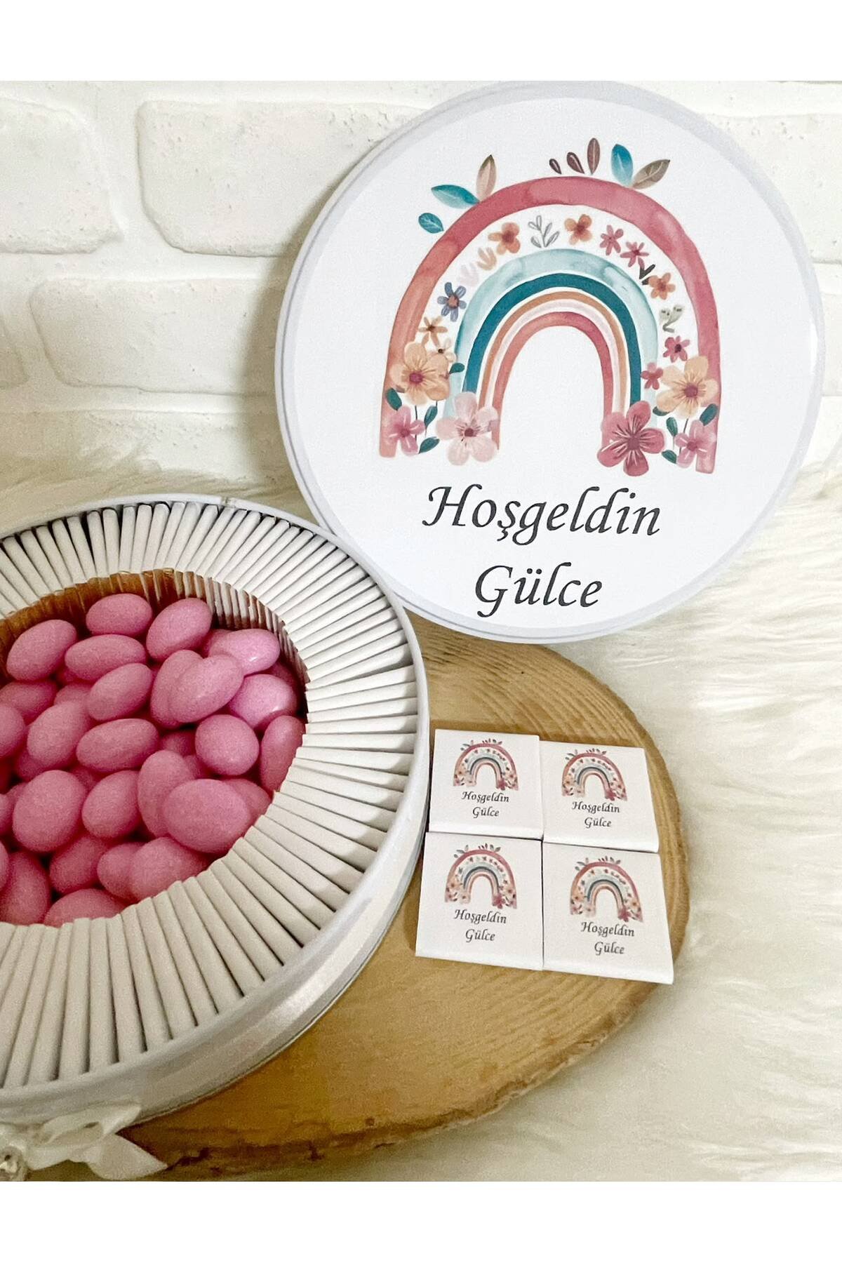 50 Adet+200 Gr Drajeli Çiçekli Gökkuşağı Konsept İsme Özel Hoşgeldin Kız Bebek Hediyelik Çikolata - Görsel 3