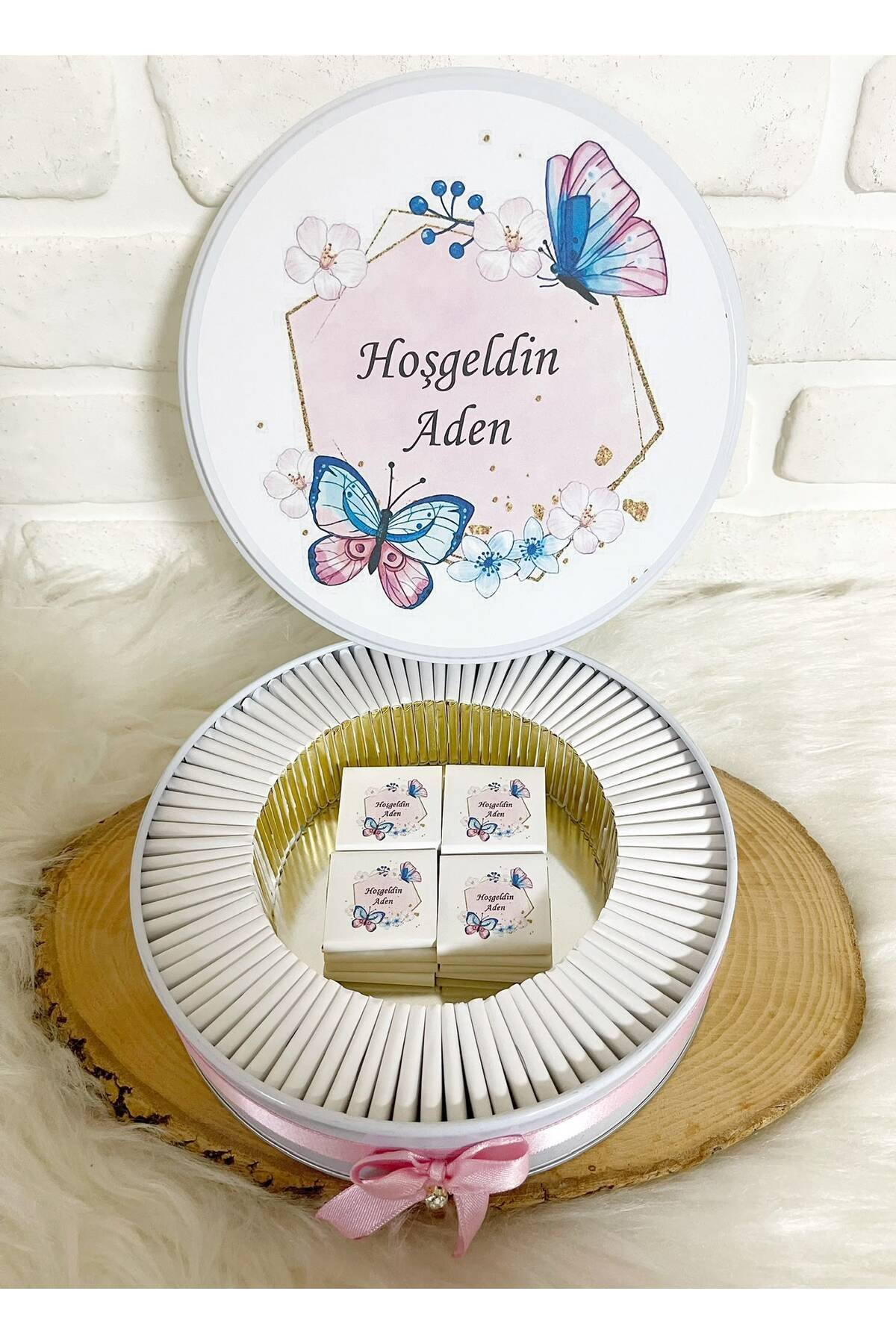 100 Adet Pembe Kelebek Çerçeveli İsme Özel Hoşgeldin Kız Bebek Hediyelik Çikolata - Görsel 4