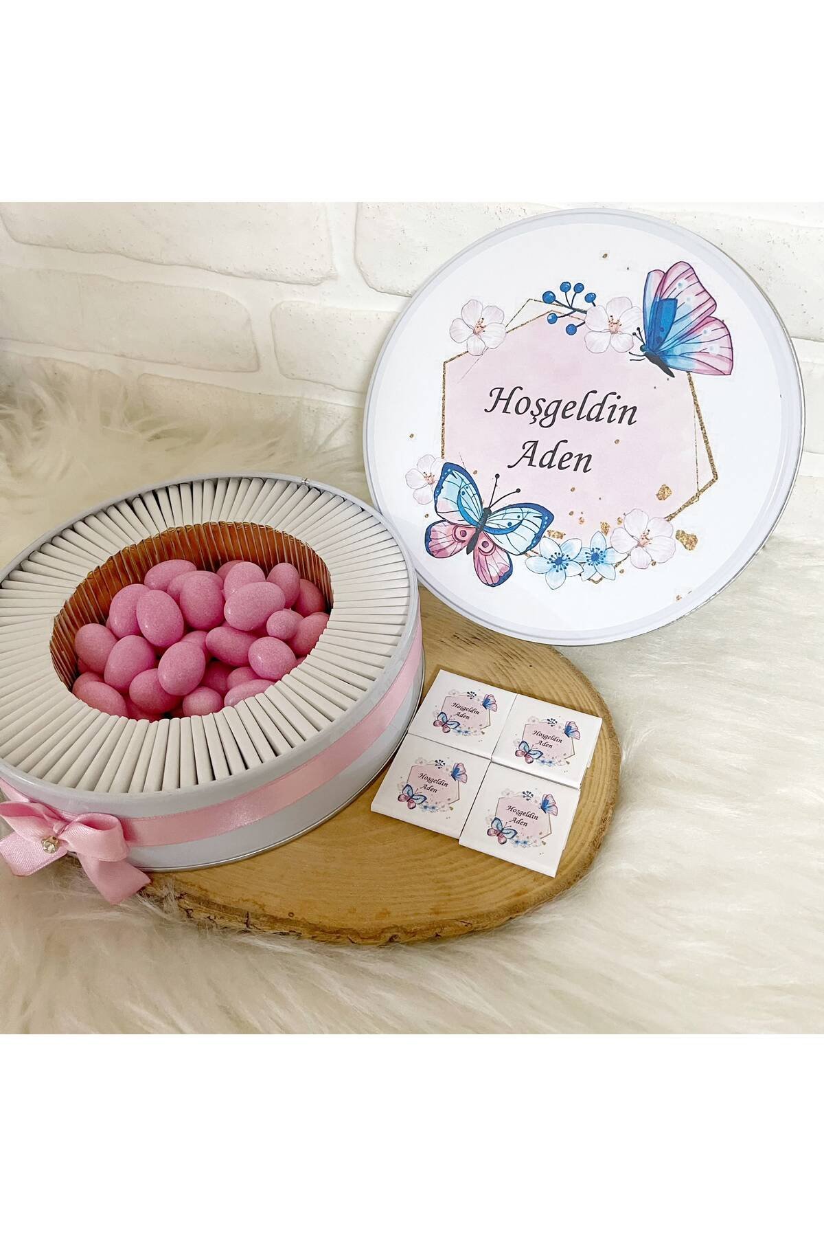 50 Adet+200 Gr Drajeli Pembe Kelebek Çerçeveli İsme Özel Hoşgeldin Kız Bebek Hediyelik Çikolata - Görsel 2