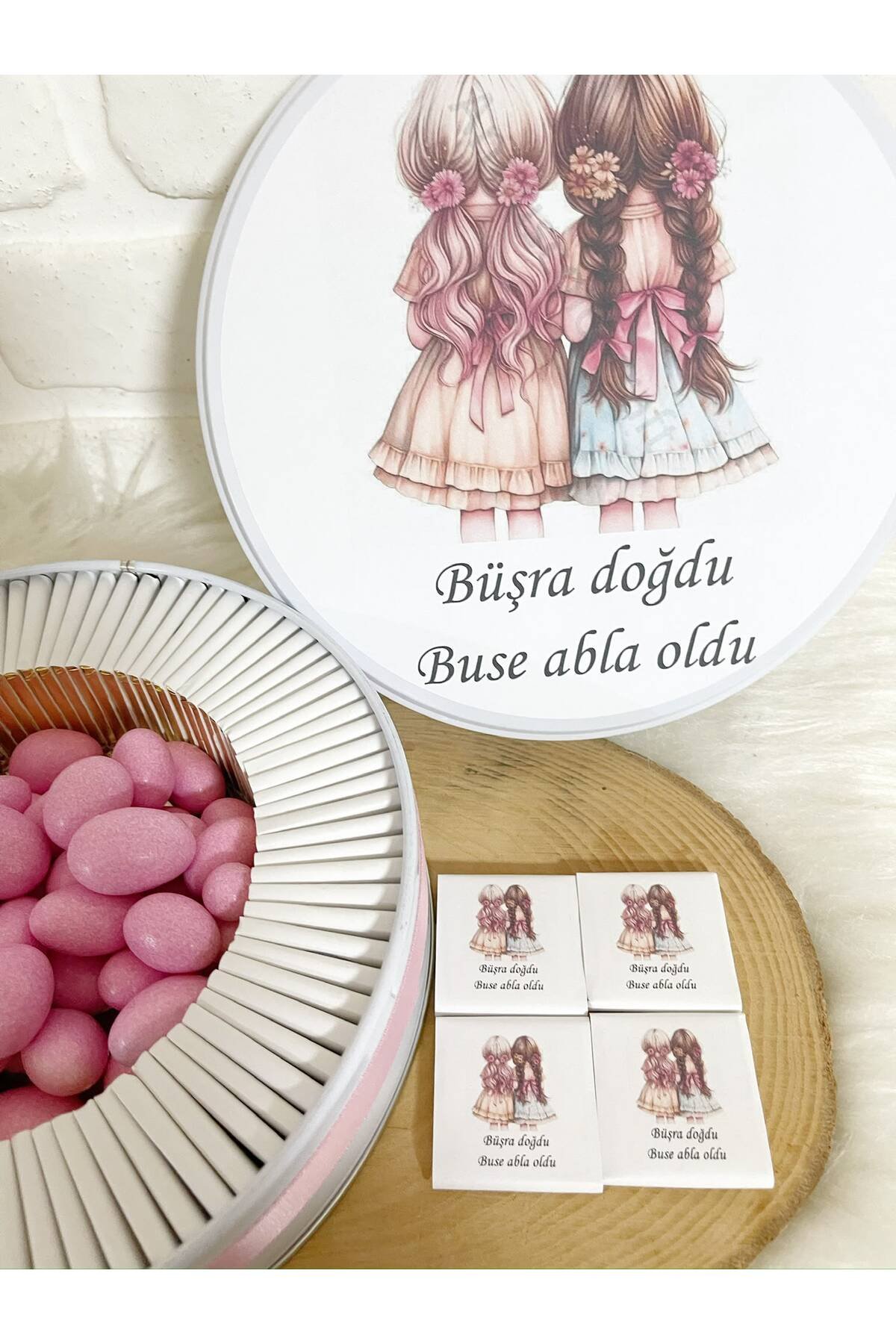 50 Adet+200 Gr Drajeli Kız Kardeşler Temalı İsme Özel Hoşgeldin Kız Bebek Hediyelik Çikolata - Görsel 3