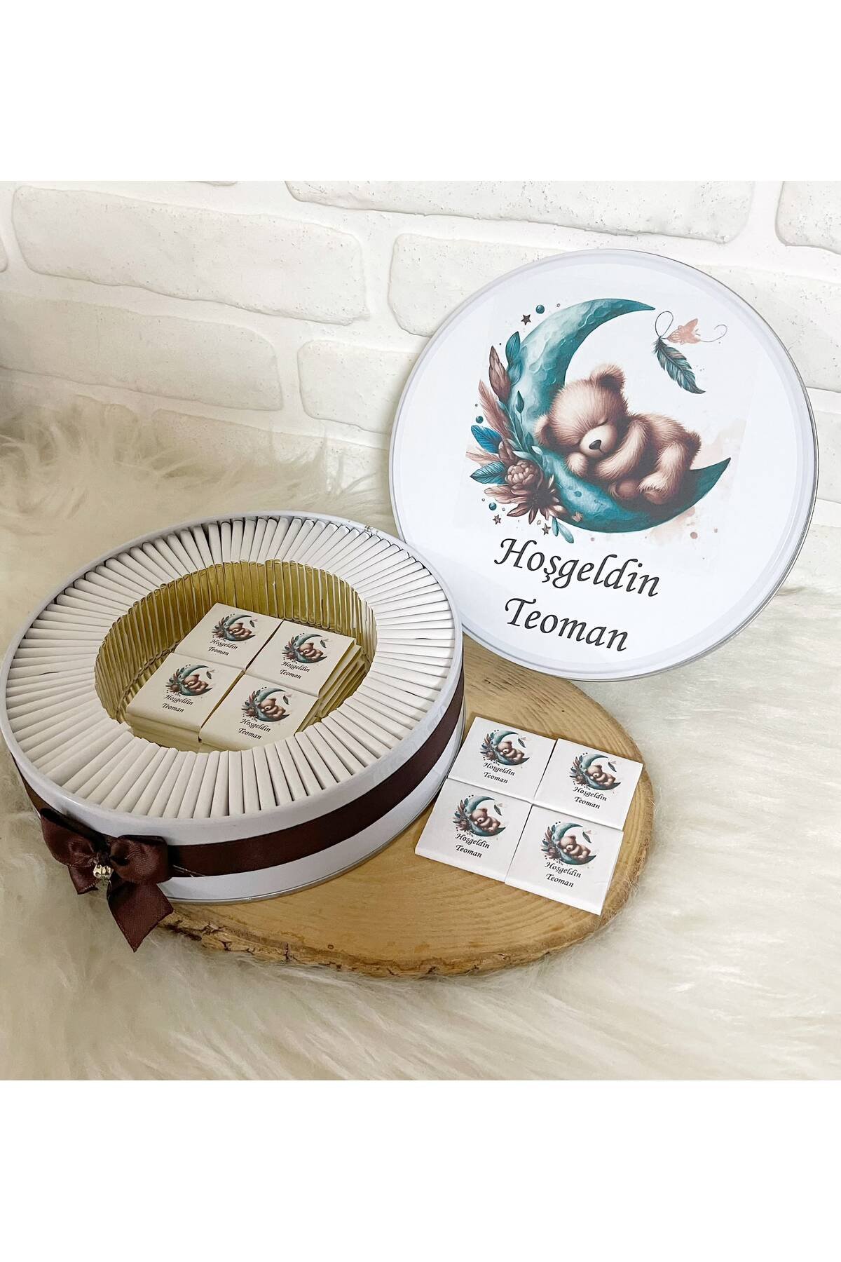 80 Adet Yeşil Ayda Uyuyan Ayıcık Temalı İsme Özel Hoşgeldin Erkek Bebek Hediyelik Çikolata