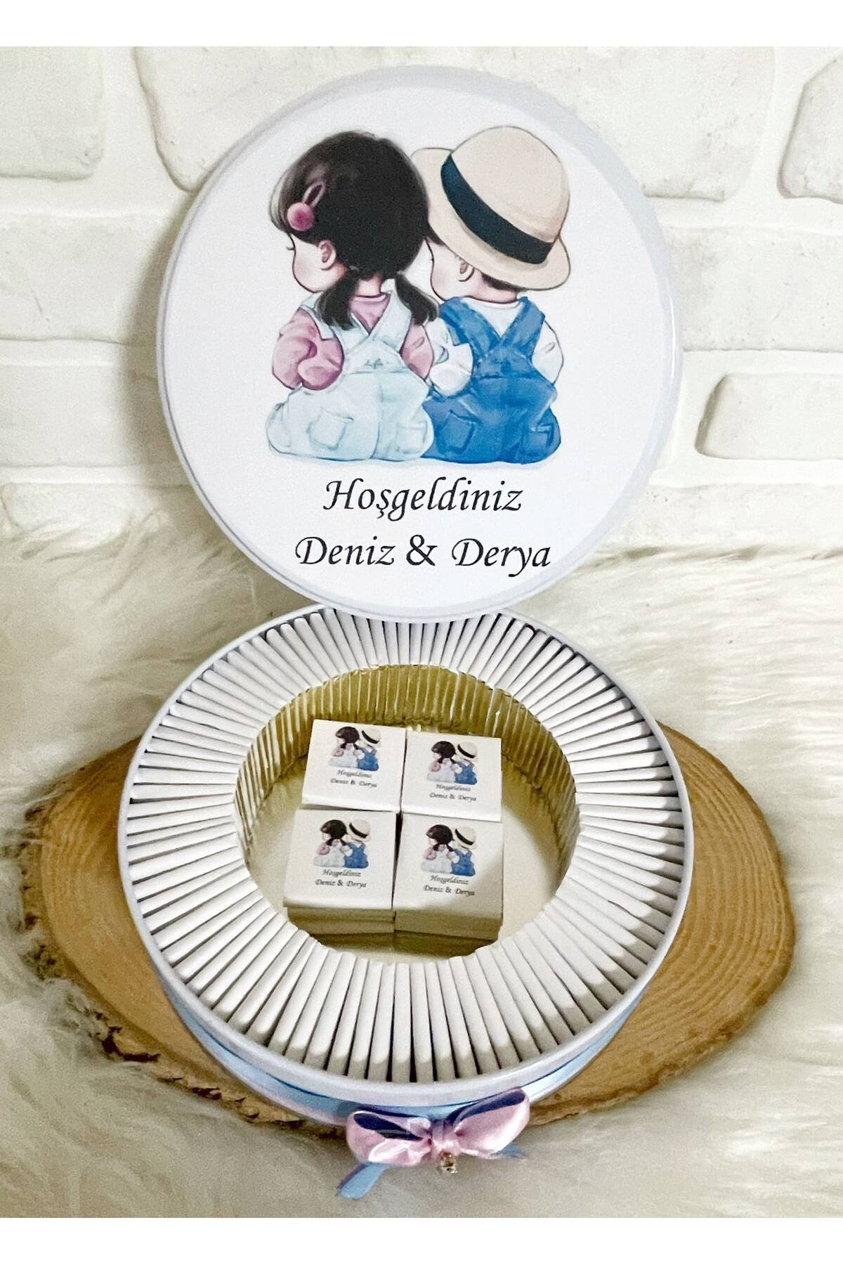 100 Adet İkiz Kardeşler Temalı İsme Özel Hoşgeldin Kız-Erkek Bebek Hediyelik Çikolata - Görsel 4