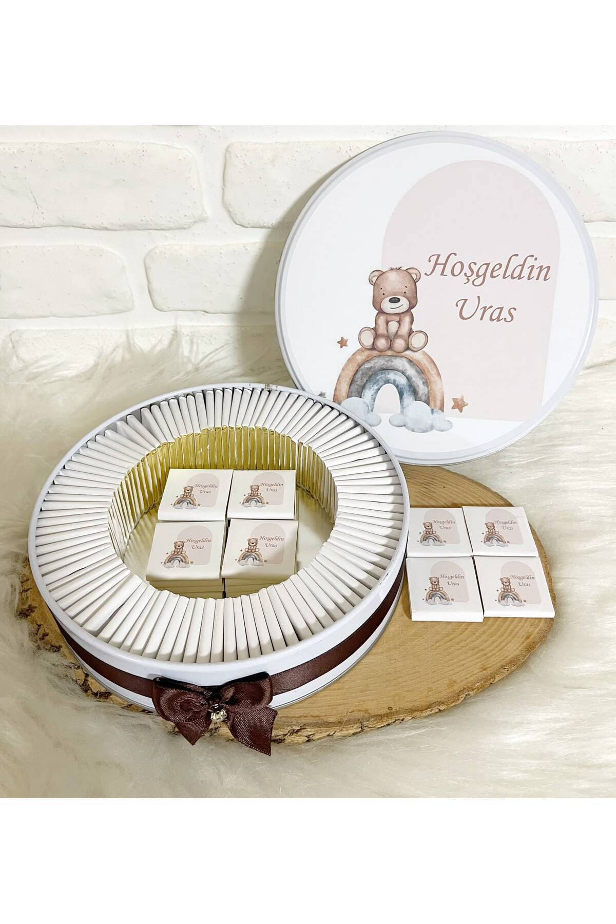 80 Adet Gökkuşağında Oturan Ayıcık Temalı İsme Özel Hoşgeldin Erkek Bebek Hediyelik Çikolata - Görsel 2