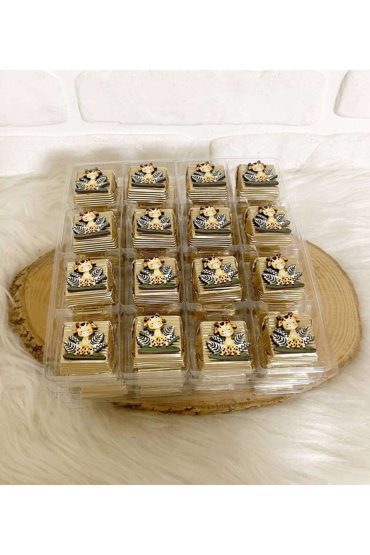 50 Adet (yaklaşık 1 Kg) Zürafa Temalı Ahşap Figürlü Erkek Bebek Hoşgeldin-Doğumgünü Hediyelik Kalın Madlen Çikolata - Görsel 3