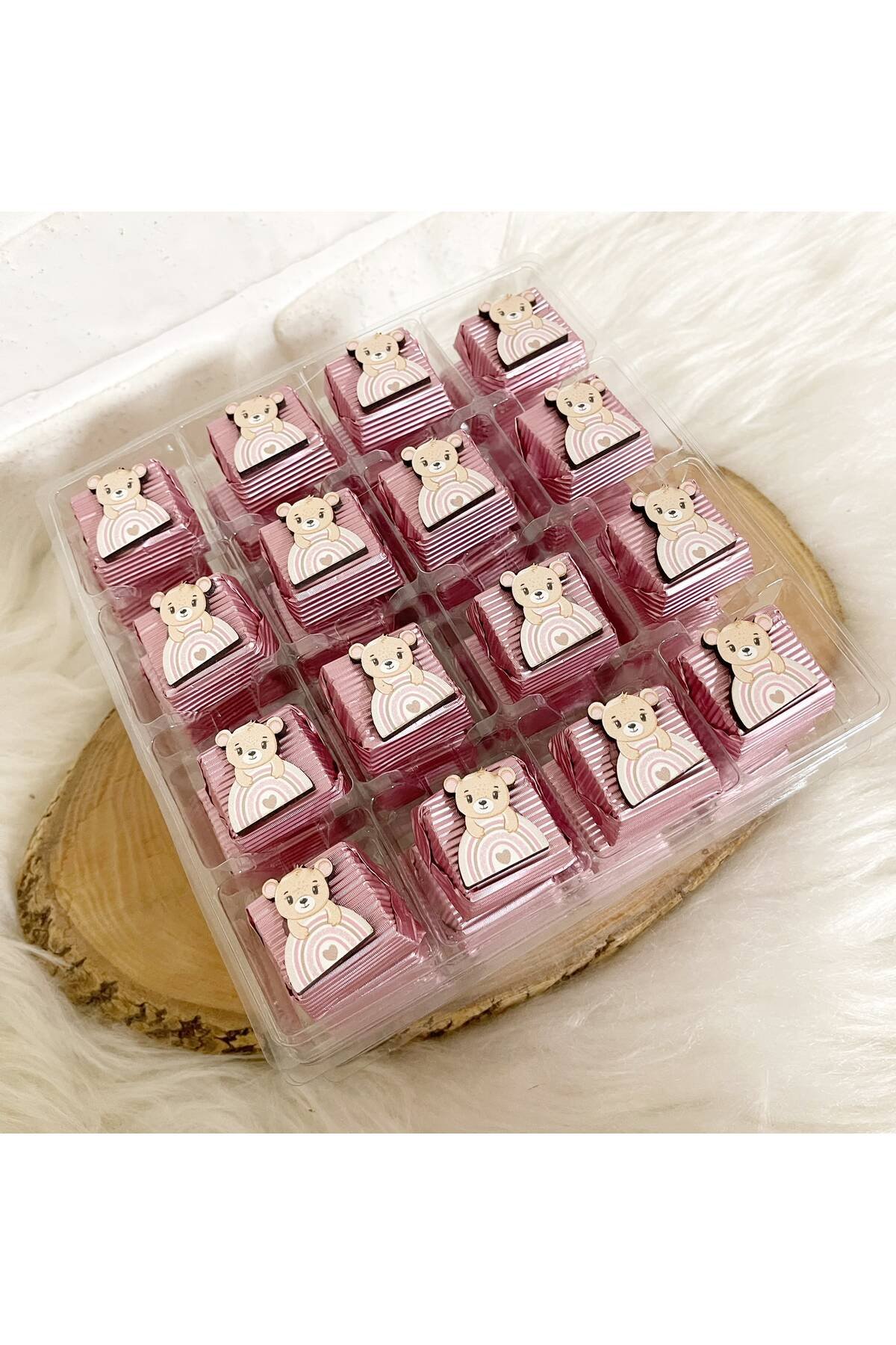 50 Adet (yaklaşık 1 Kg) Pembe Gökkuşağında Ayıcık Ahşap Figürlü Kız Bebek Hoşgeldin-Doğumgünü Hediyelik Kalın Madlen Çikolata - Görsel 2