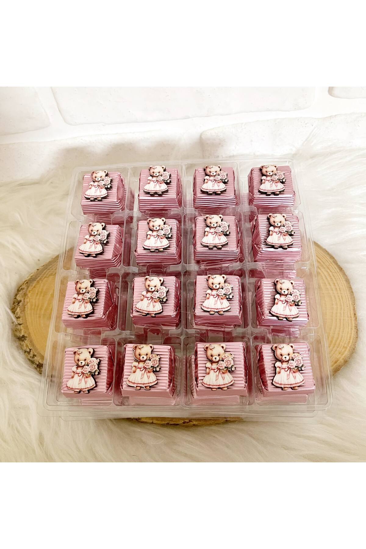 50 Adet (yaklaşık 1 Kg) Pembe Ayıcık Temalı Ahşap Figürlü Kız Bebek Hoşgeldin-Doğumgünü Kalın Madlen - Görsel 3