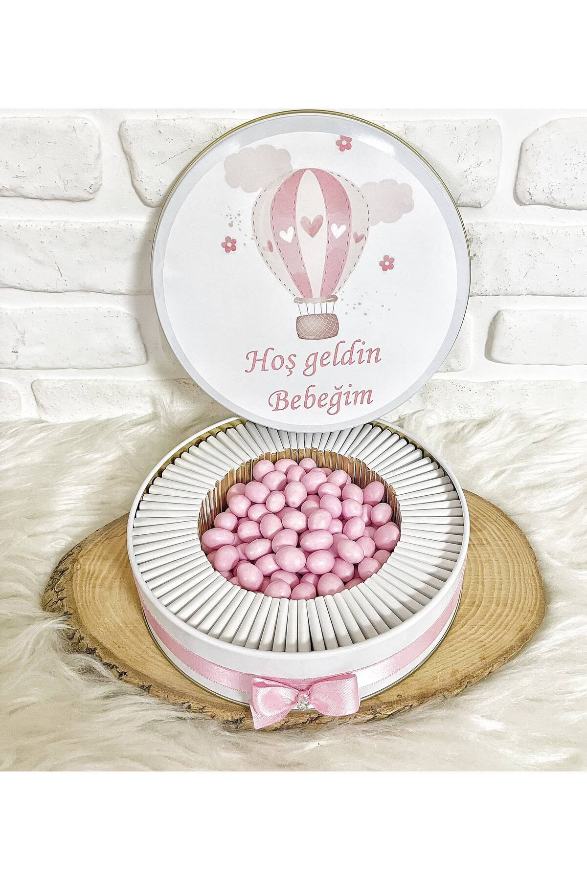 50 Adet + 200 Gram Draje Pembe Uçan Balon Temalı İsme Özel Hoşgeldin Kız Bebek Hediyelik Çikolata - Görsel 4