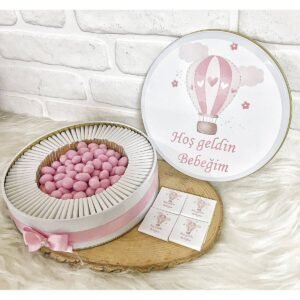 100 Adet + 200 Gram Draje Pembe Uçan Balon Temalı İsme Özel Hoşgeldin Kız Bebek Hediyelik Çikolata