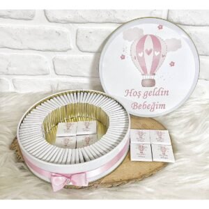 80 Adet Pembe Uçan Balon Temalı İsme Özel Hoşgeldin Kız Bebek Hediyelik Çikolata