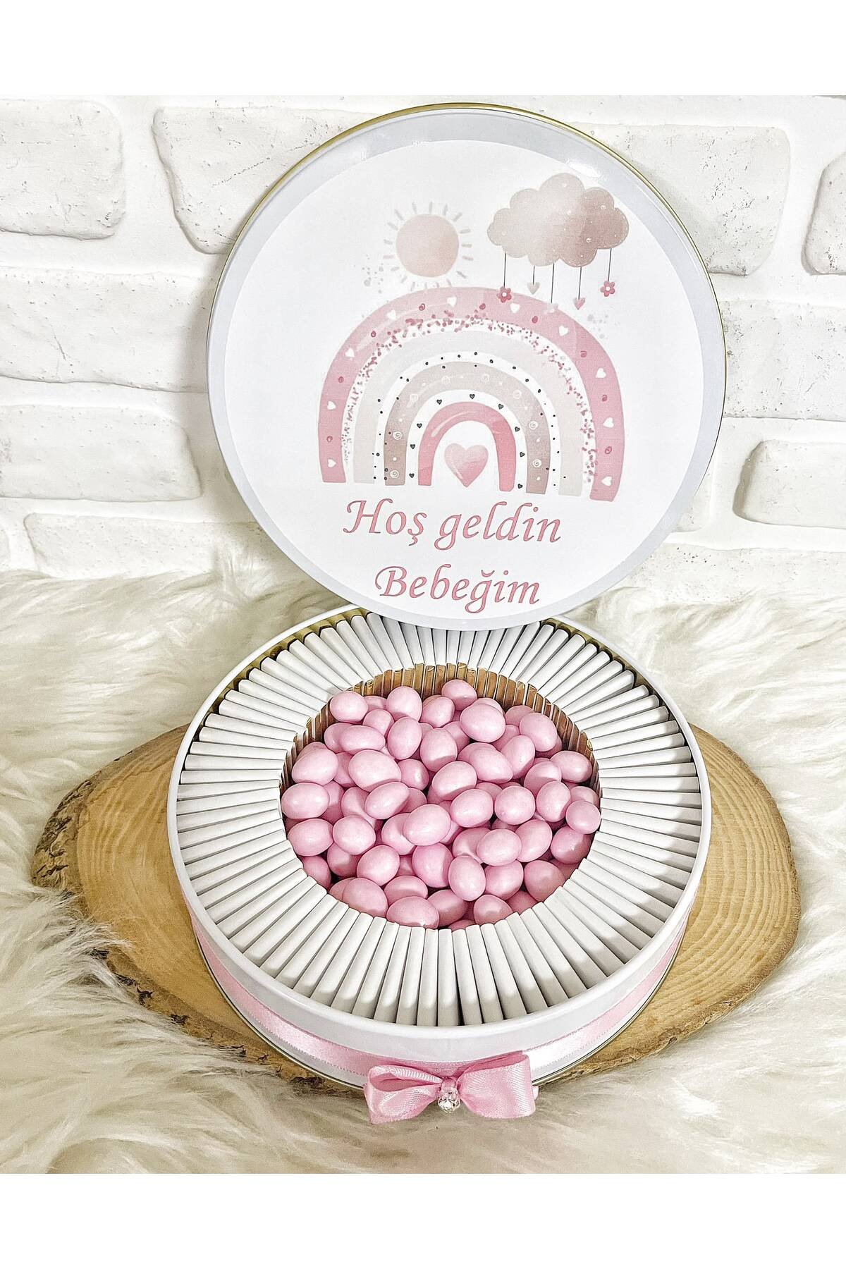 80 Adet +200 Gram Draje Pudra Bulutlu Gökkusağı Temalı İsme Özel Hoşgeldin Kız Bebek Hediyelik Çikolata - Görsel 4