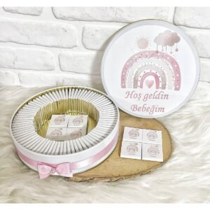150 Adet Pudra Bulutlu Gökkusağı Temalı İsme Özel Hoşgeldin Kız Bebek Hediyelik Çikolata