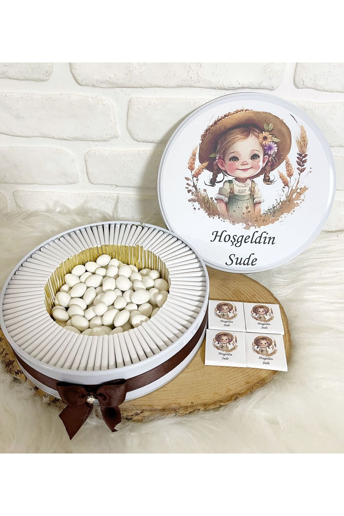 80 Adet+200 Gr Draje Kız Çocuğu Temalı İsme Özel Hoşgeldin Kız Bebek Hediyelik Çikolata