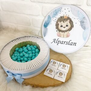 80 Adet+200 Gr Draje Mavi Aslancık Temalı İsme Özel Hoşgeldin Erkek Bebek Hediyelik Çikolata