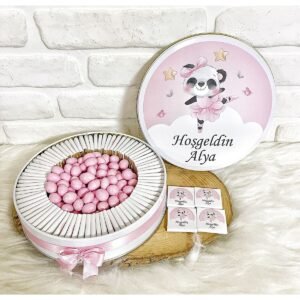 80 Adet+200 Gr Drajeli Pembe Panda Temalı İsme Özel Hoşgeldin Doğumgünü Kız Bebek Hediyelik Çikolata