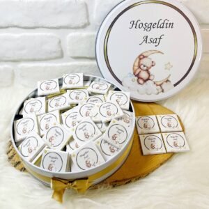 100 Adet Gold Çerçeveli Ayda Ayıcık Temalı İsme Özel Hoşgeldin Erkek Bebek Hediyelik Çikolata