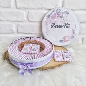 80 Adet Lila Çiçek Temalı İsme Özel Kız Bebek Hoşgeldin Hediyelik Çikolata