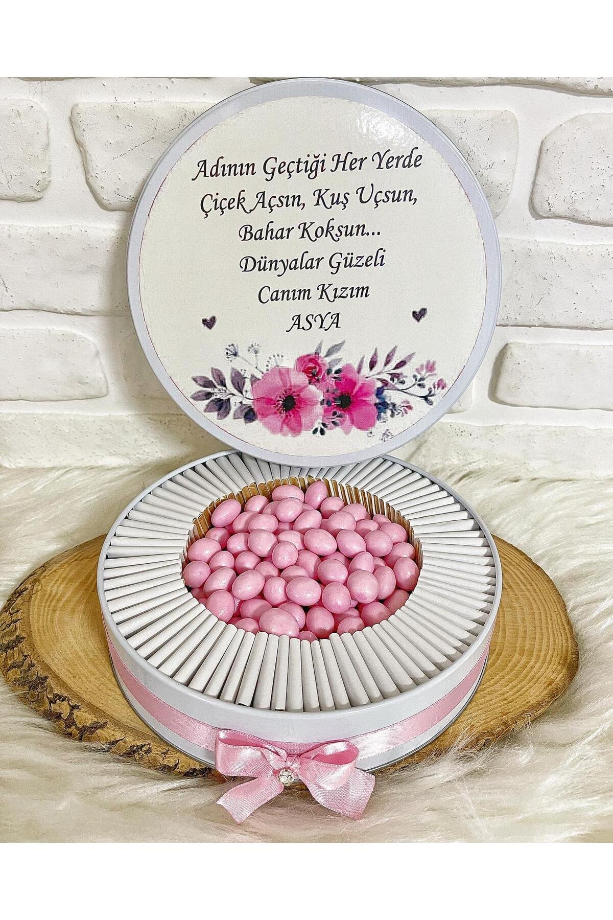 50 Adet+200 Gr Drajeli Çiçek Temalı İsme Özel Hoşgeldin Kız Bebek Hediyelik Çikolata - Görsel 4