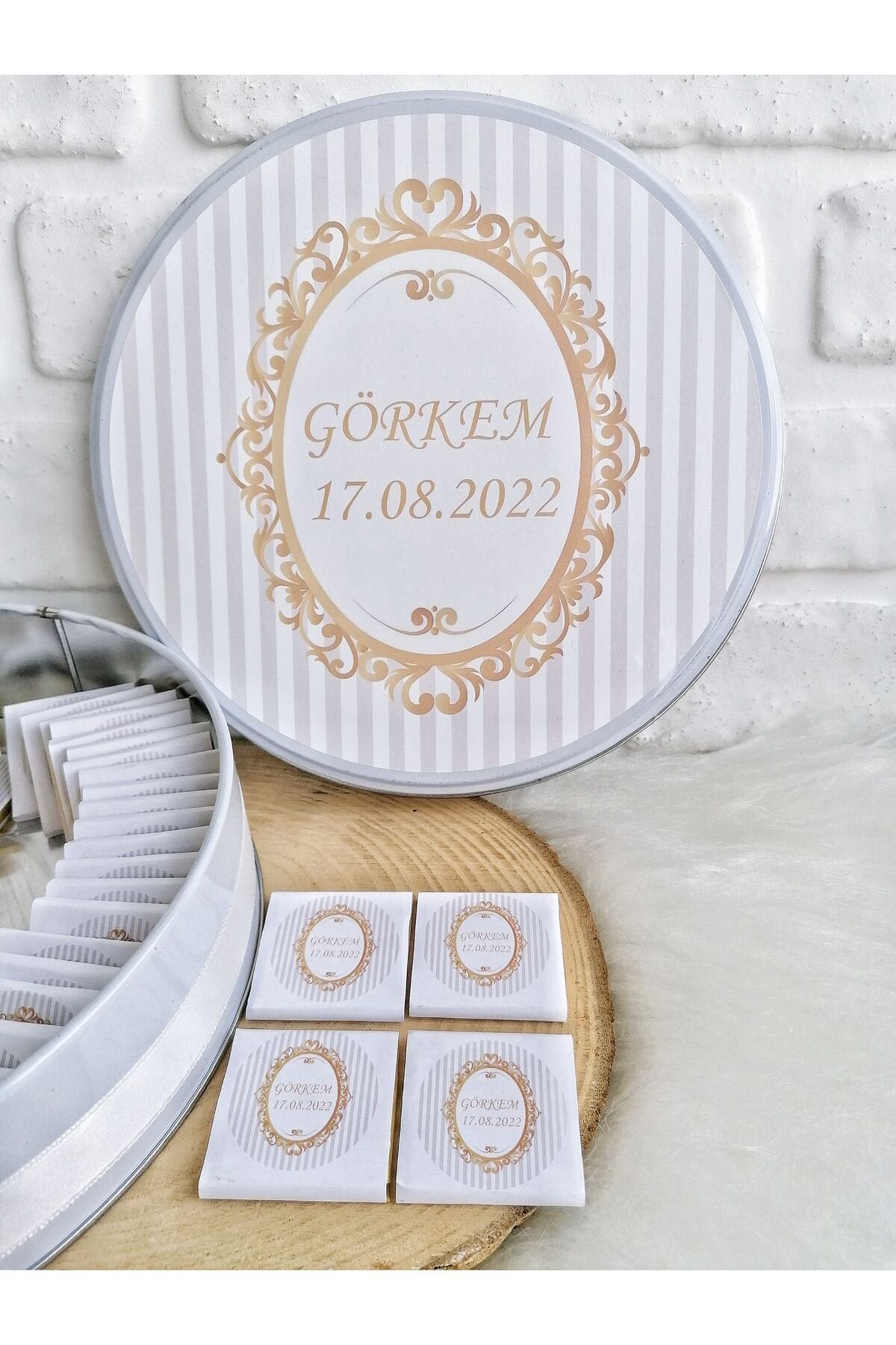 50 Adet Gold İşleme Temalı İsme Özel Hoşgeldin Bebek Doğum Günü Hediyelik Çikolata - Görsel 3