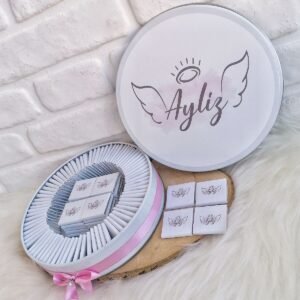 80 Adet Melek Kanadı Konseptli İsme Özel Hoşgeldin Kız Bebek Hediyelik Çikolata