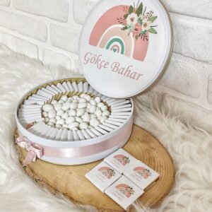 80 Adet+200 Gr Drajeli Çiçekli Gökkuşağı Temalı İsme Özel Kız Bebek Hoşgeldin Doğumgünü Hediyelik Çi